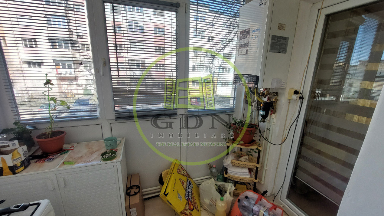 Apartament doua camere decomandat, etajul 1, Cartier Rovine, zona Penny