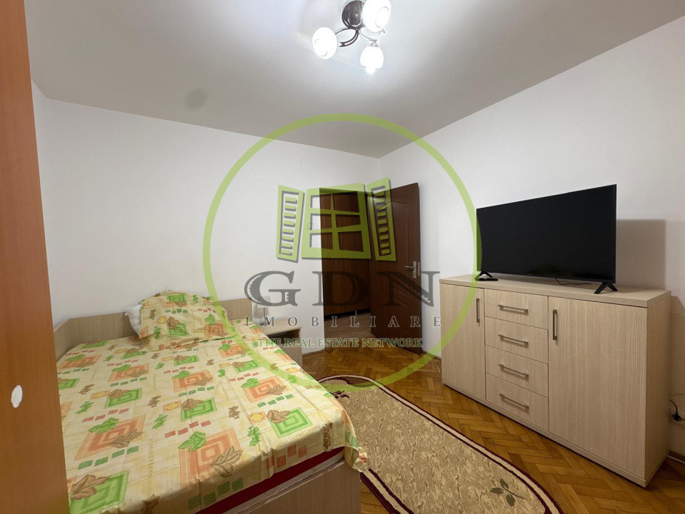 Apartament, 3 camere, circular , Cartier Rovine, Zona Scoala 21