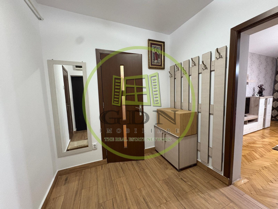 Apartament, 3 camere, circular , Cartier Rovine, Zona Scoala 21