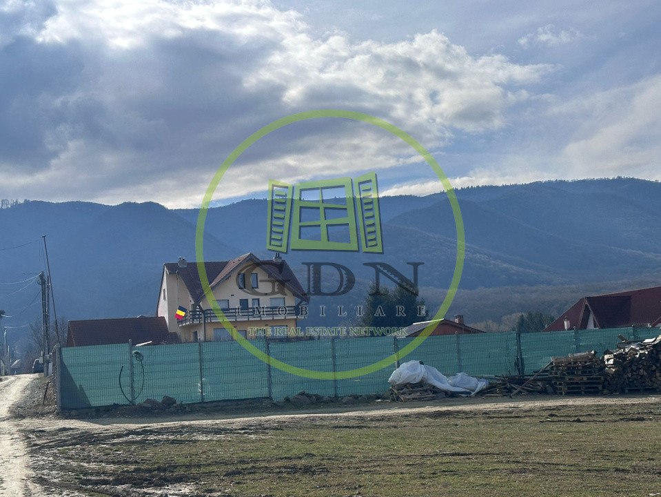 Teren intravilan-1400 mp- Tocile, Sadu