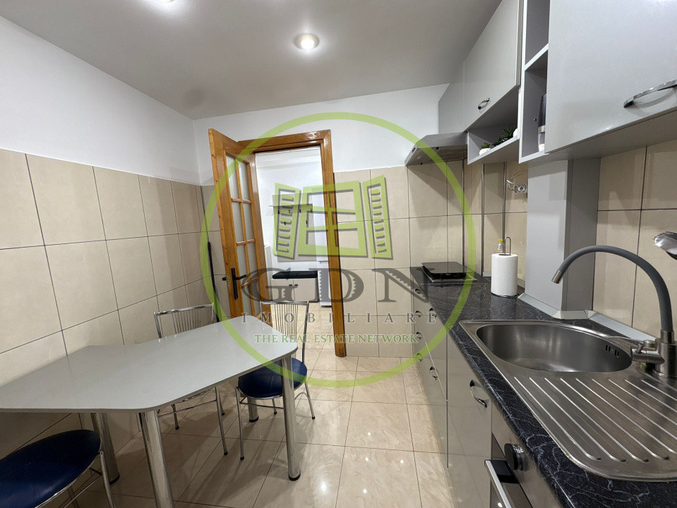Apartament, 2 camere, decomandat, 44 mp, Ultracentral , Zona Maestro