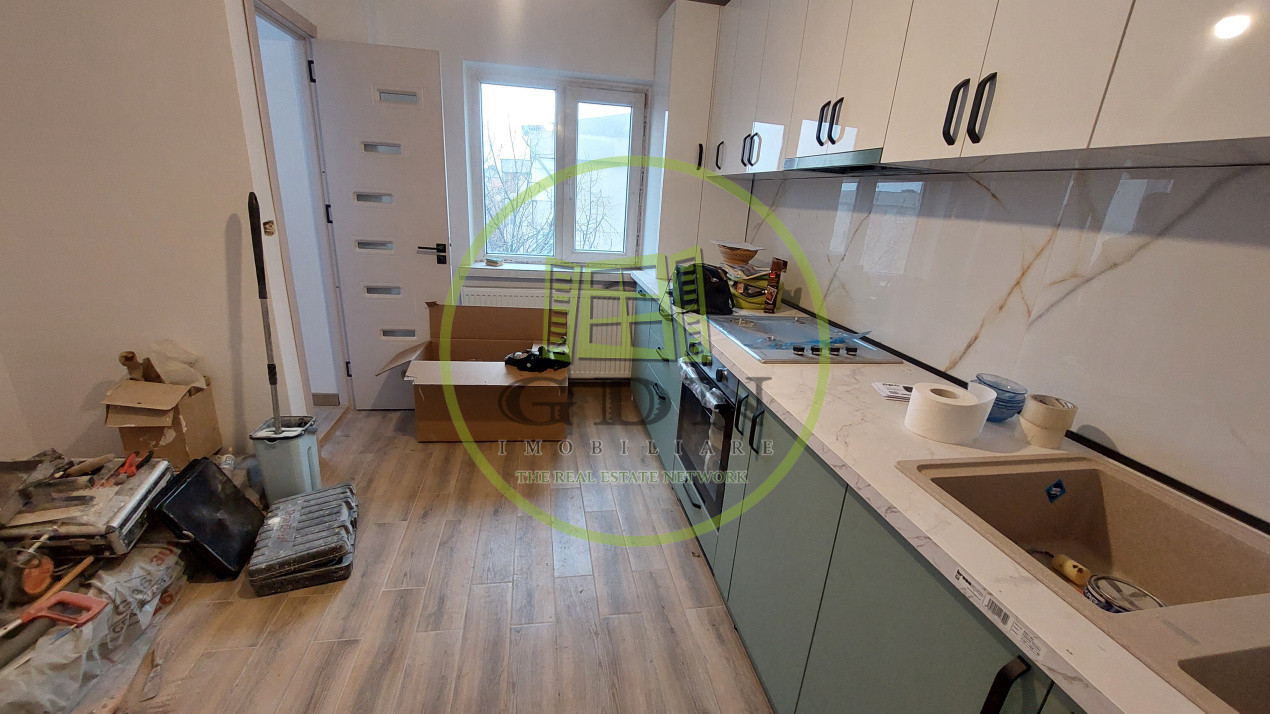 Apartament 3 camere decomandat, 78 mp, Cartier 1 Mai zona Centru Multifunctional