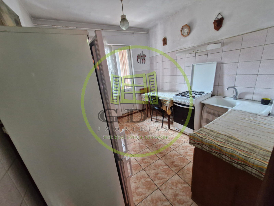 Apartament 3 camere in Bucuresti , zona Vitan