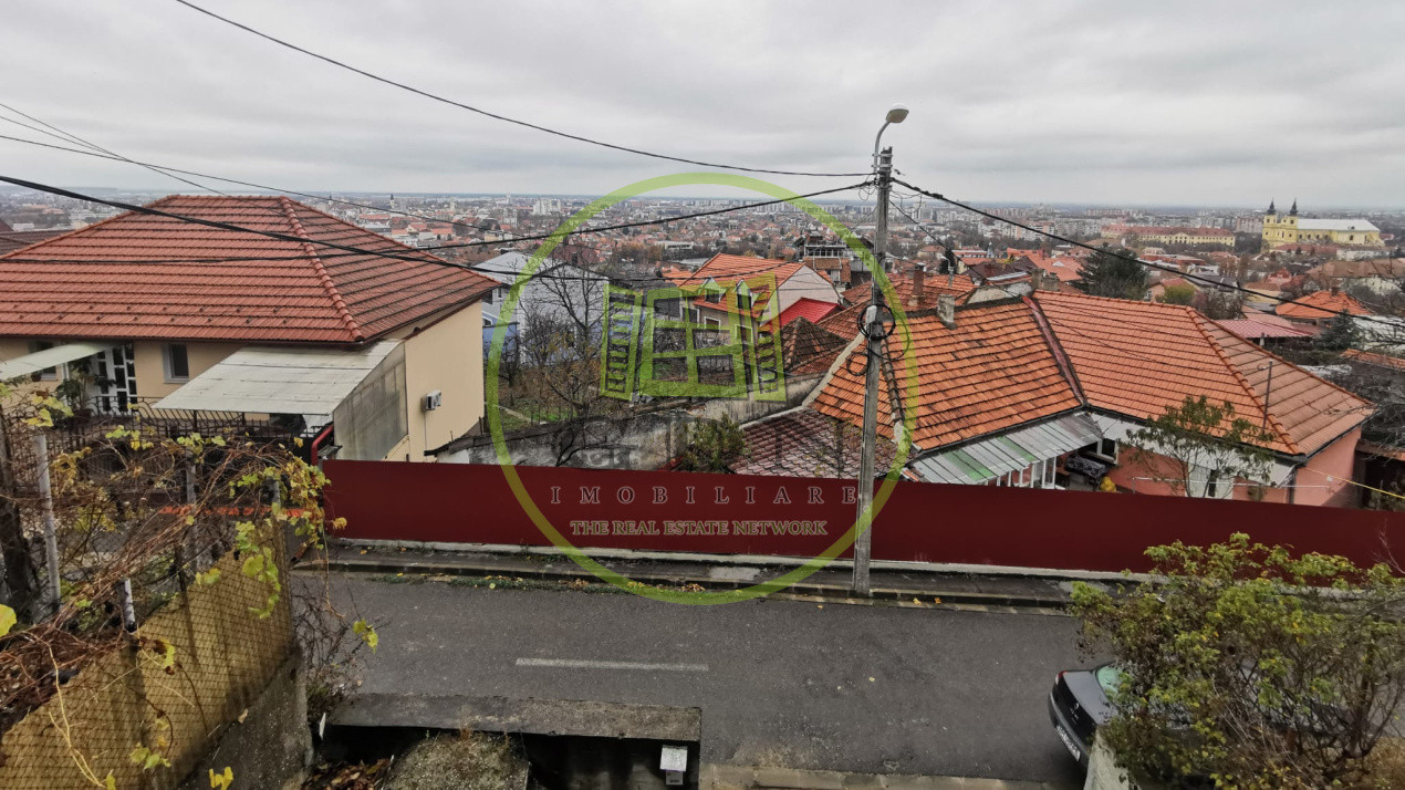 Casă cu doua apartamente tip Duplex cu panorama unica