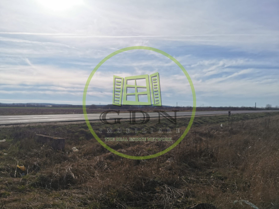 Teren extravilan de vanzare in Sacadat, 21.496 mp, cu deschidere de 42 m la E60.