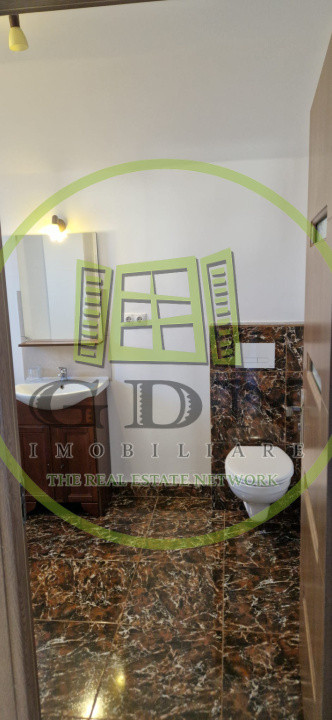 Casă individuală cu 2 niveluri – singur în curte, mobilată