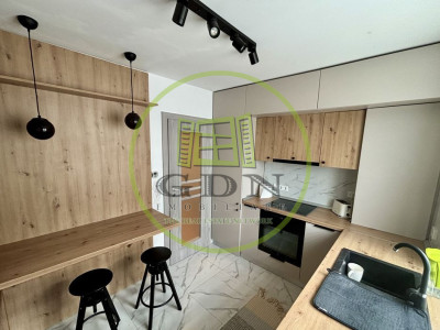 Apartament 3 camere/2 bai/ 2 parcari private/baby friendly