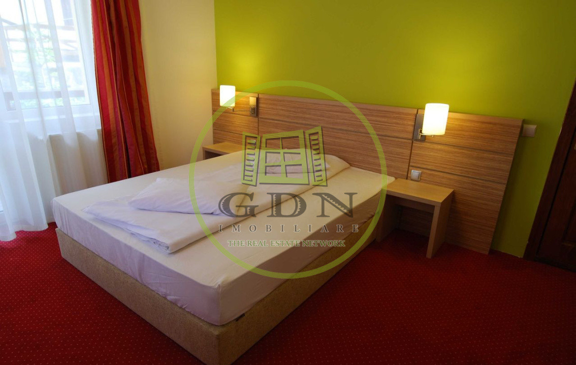 Vilă turistică 3★ de vânzare în Predeal – zonă Mănăstirii