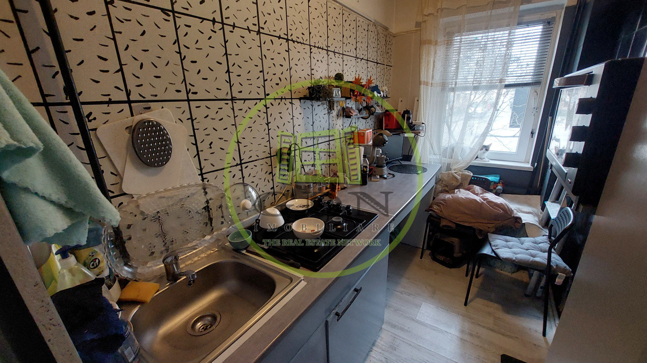 Garsoniera decomandata, parter, 37 mp, Craiovita Noua zona Promenada