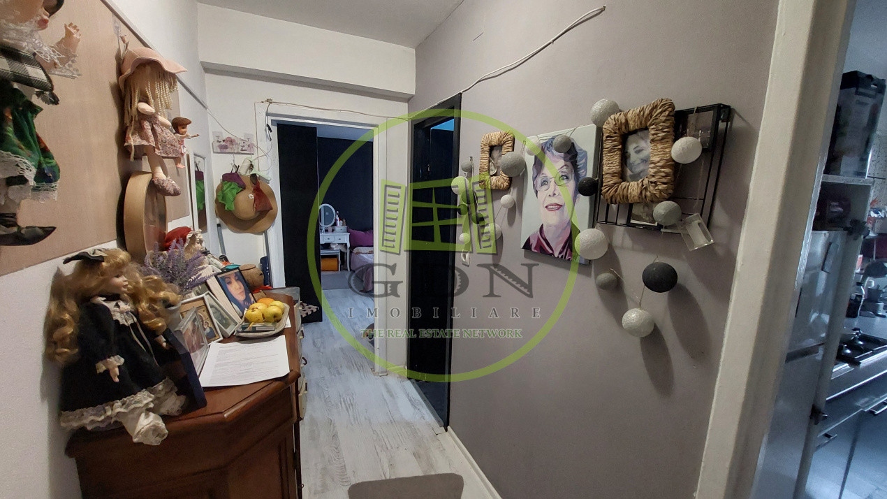 Garsoniera decomandata, parter, 37 mp, Craiovita Noua zona Promenada