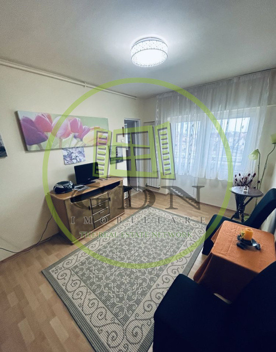    Garsonieră decomandată etaj 3, balcon zona Calea Dumbrăvii