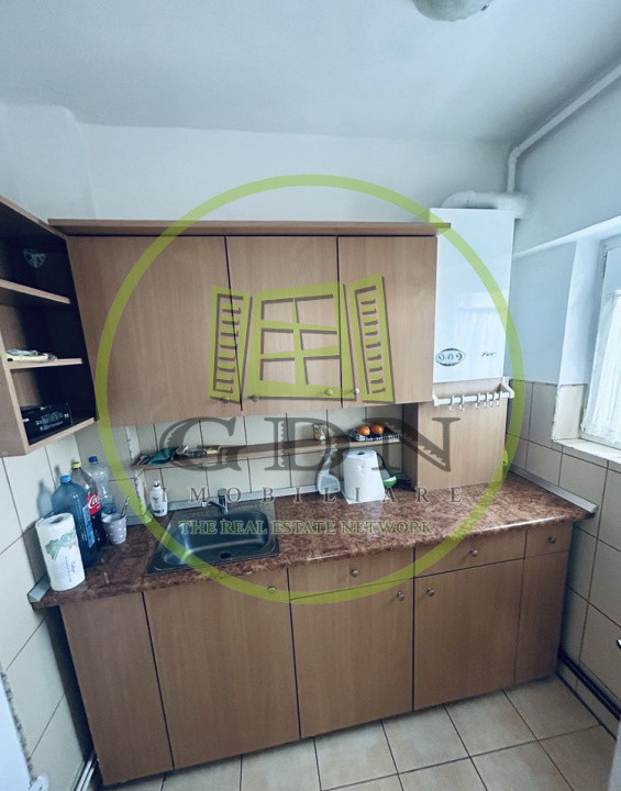    Garsonieră decomandată etaj 3, balcon zona Calea Dumbrăvii