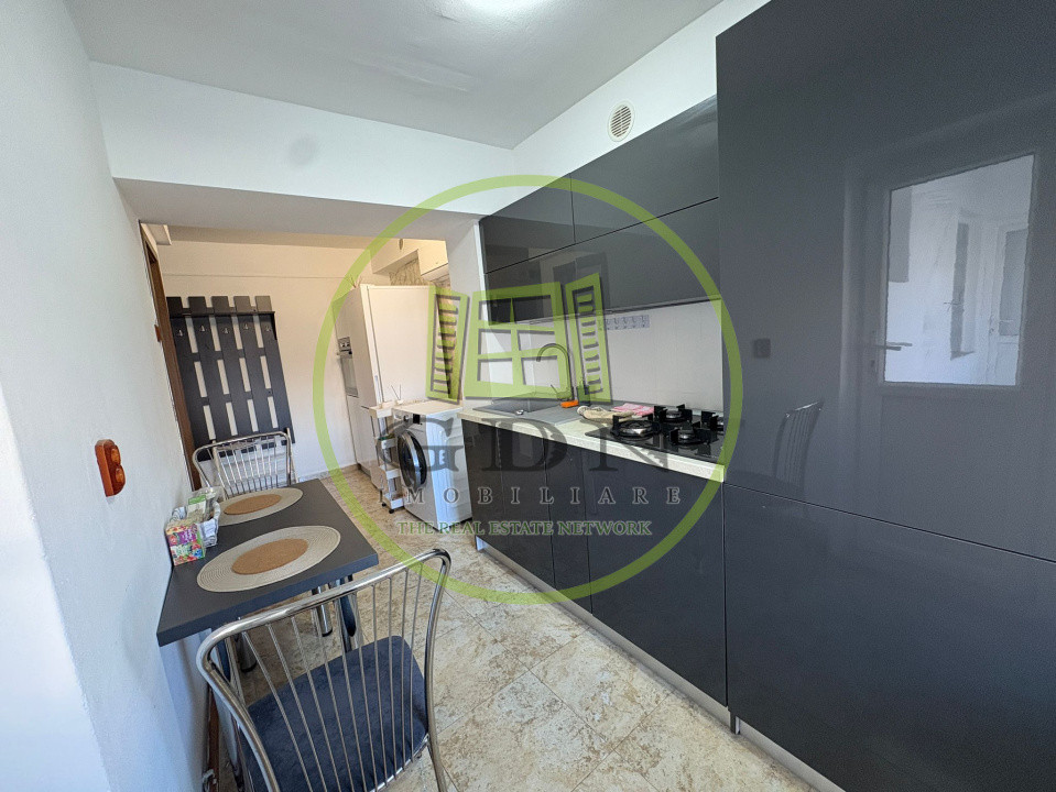 Garsoniera, 45 mp, decomandata, Cartier Rovine, Zona Garii