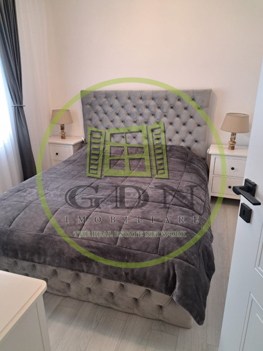 3 camere | Centrul Civic | Open Space | 55 mp total | 150.000 E