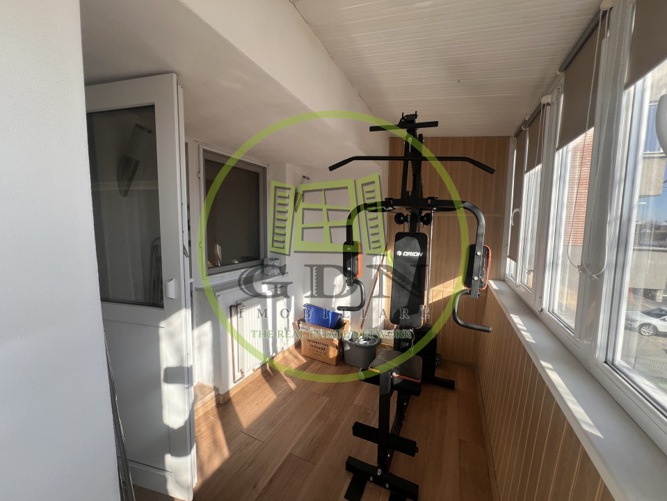 Apartament 4 camere, decomandat, 108 mp, 1 Mai, zona Scoala 36