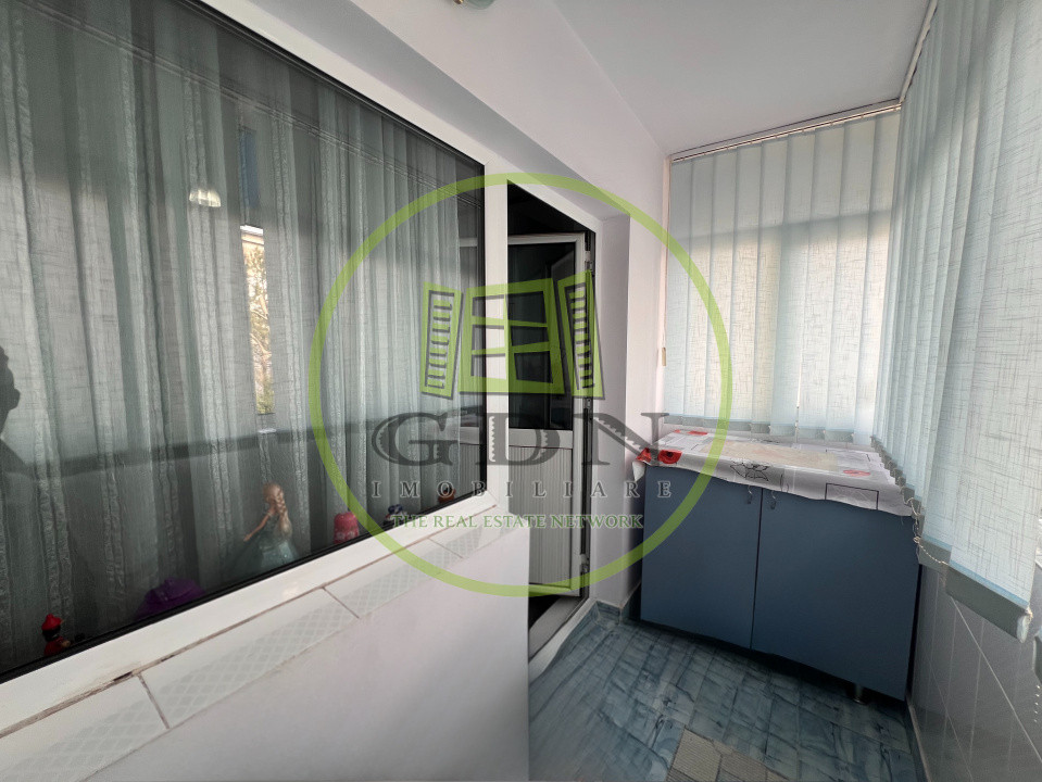 Apartament 3 camere, decomandat, cartier Rovine, zona liceul Tudor Arghezi