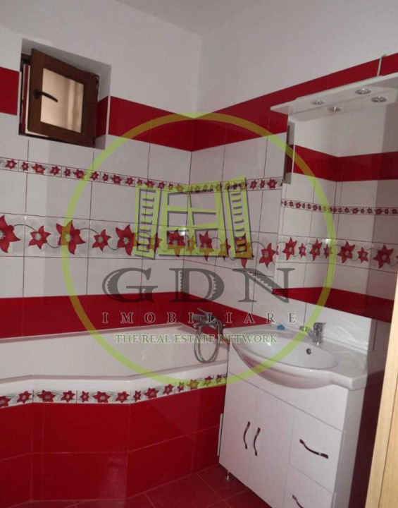  Apartament la casă mobilat și utilat în Cartierul Florilor