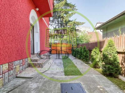  Apartament la casă mobilat și utilat în Cartierul Florilor