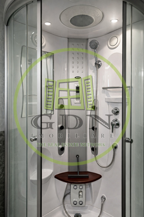 Vânzare garsonieră in Centrul istoric Brasov 