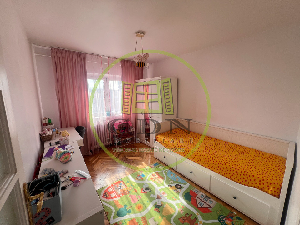 Apartament 3 camere, cartier Brazda lui Novac, zona Guliver