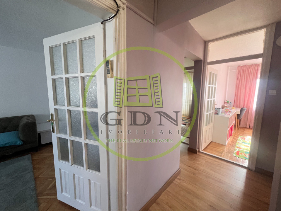 Apartament 3 camere, cartier Brazda lui Novac, zona Guliver