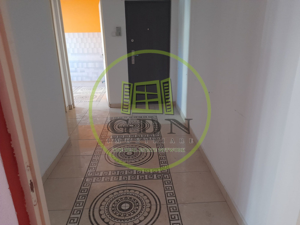 Apartament 2 camere de vanzare la parter B-ul Unirii    Fagaras jud. Brasov