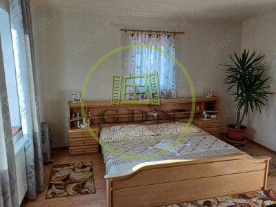 🏡 Casă cu curte generoasă de 742 mp și grădină de 900 mp |