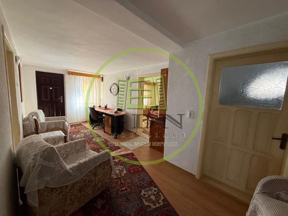 Casa P+M, 277 utili, 948 mp teren, Bariera Valcii