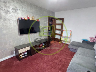 Apartament doua camere decomandat, etajul 2, Valea Rosie zona Posta