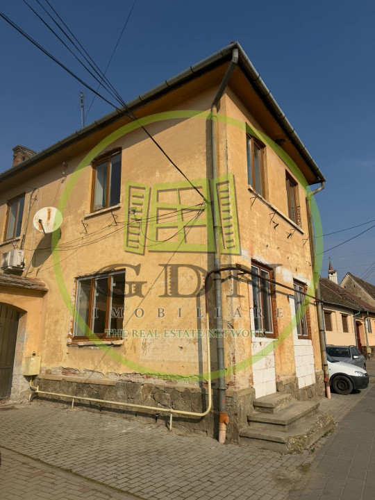 Casa 7 camere, 300 mp utili, 1248 mp teren, Cristian, Sibiu 