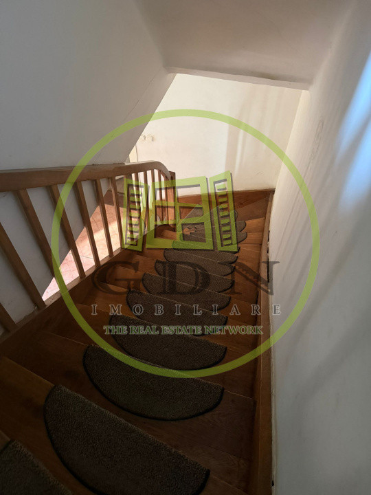 Casa 7 camere, 300 mp utili, 1248 mp teren, Cristian, Sibiu 