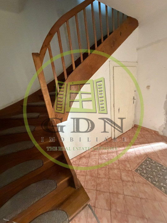 Casa 7 camere, 300 mp utili, 1248 mp teren, Cristian, Sibiu 