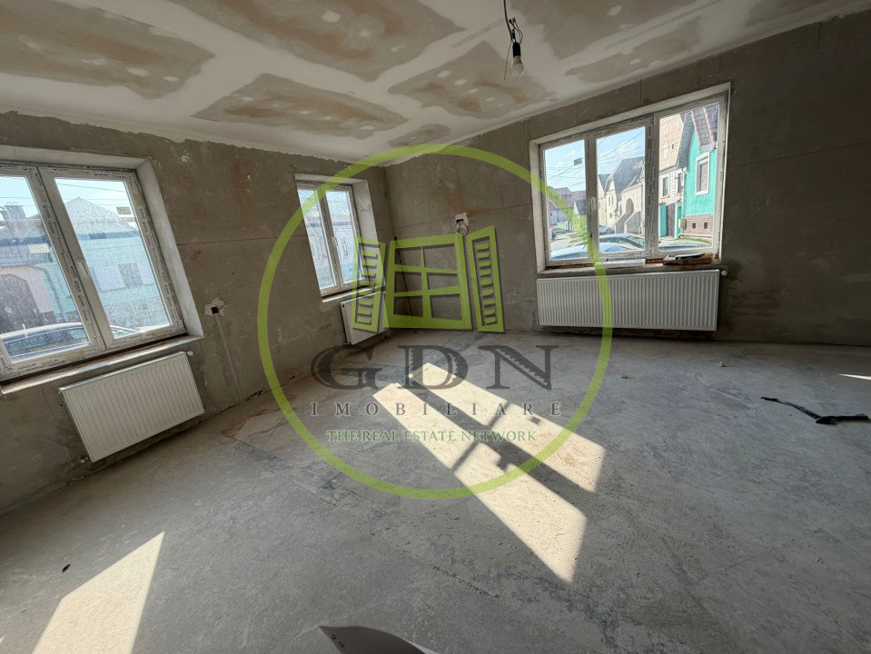 Casa 7 camere, 300 mp utili, 1248 mp teren, Cristian, Sibiu 