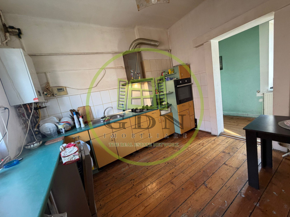 Casa 7 camere, 300 mp utili, 1248 mp teren, Cristian, Sibiu 