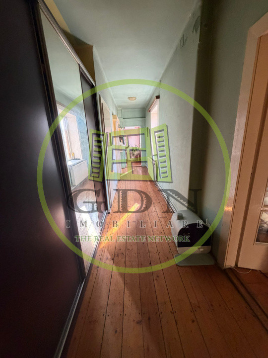 Casa 7 camere, 300 mp utili, 1248 mp teren, Cristian, Sibiu 