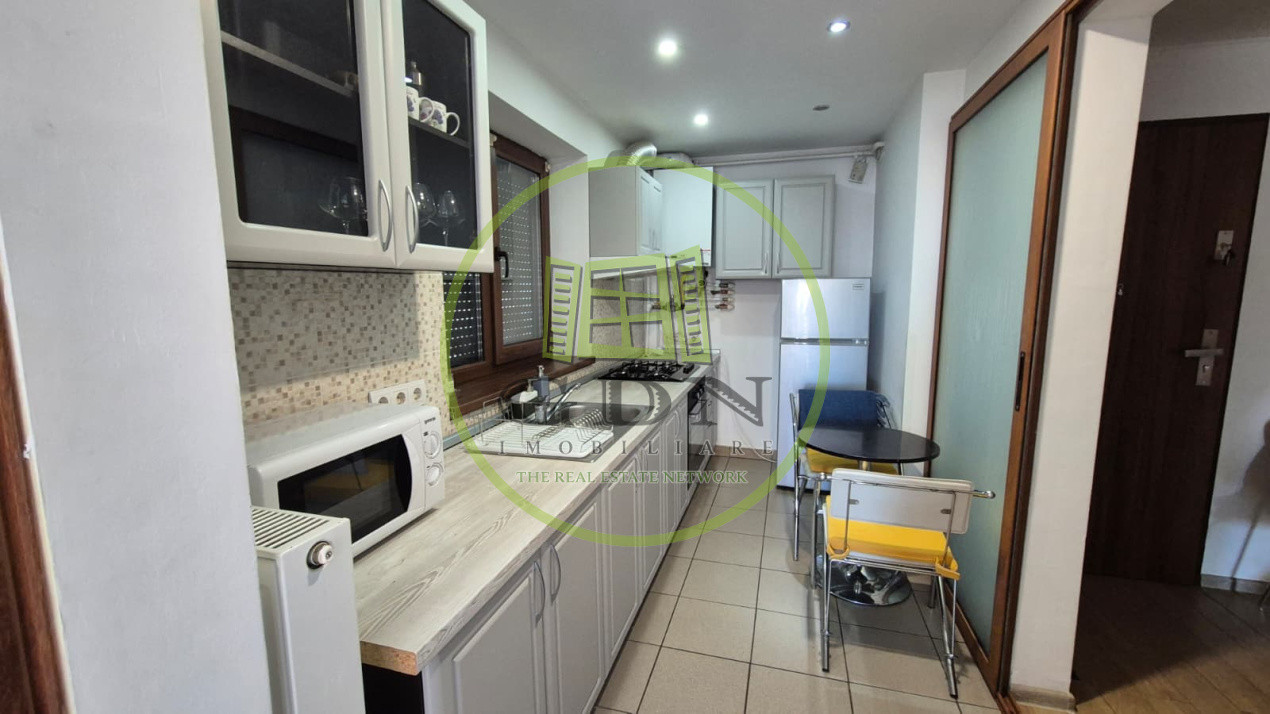 Închiriere apart. cu 2 camere, parter, 47 mp. + curte 30 mp.