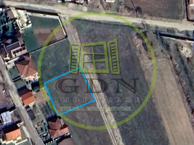 Teren intravilan construibil, suprafață 1000 mp, Leș