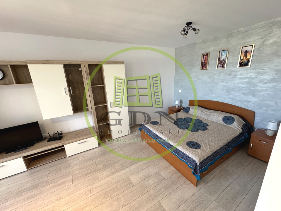 Garsoniera semidecomandata cu bucatarie separata, 39mp + balcon, complex TopCity