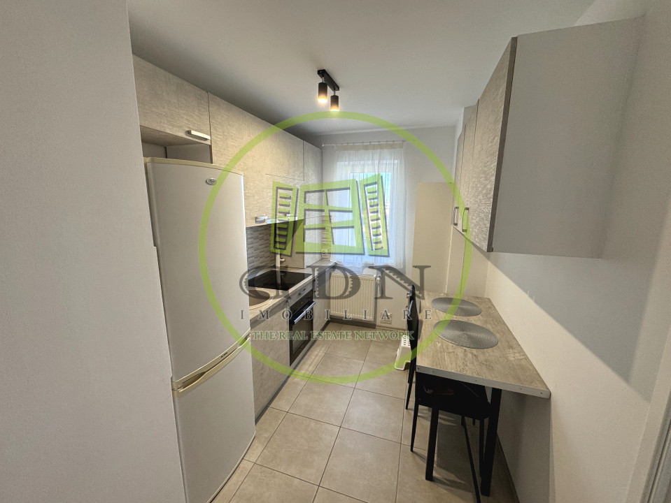 Garsoniera semidecomandata cu bucatarie separata, 39mp + balcon, complex TopCity