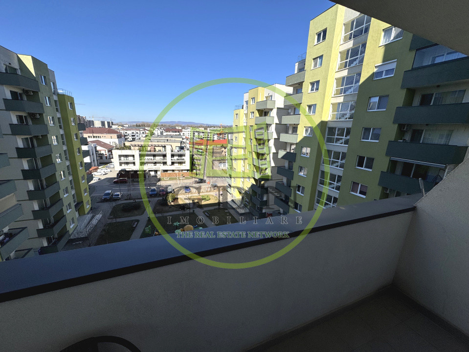 Garsoniera semidecomandata cu bucatarie separata, 39mp + balcon, complex TopCity