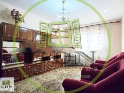 Apartament 3 camere -zona Criter