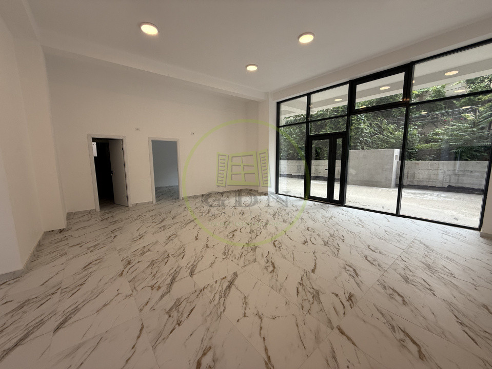 Spatiu comercial, 84 mp + terasa de 64 mp, Cartier 1 Mai, Zona Medicina Veche