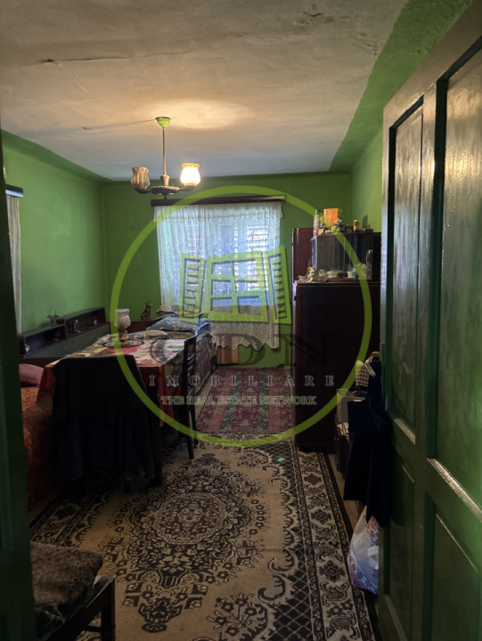 Casa saseasca + 3000mp teren  sat Nou