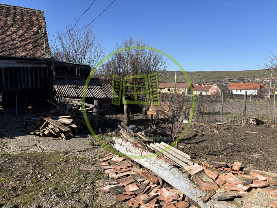 Casa saseasca + 3000mp teren  sat Nou