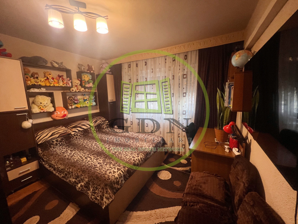 Apartament 2 camere, 53mp, cartier Rovine, zona Damarin