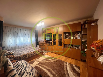 Apartament 2 camere, 53mp, cartier Rovine, zona Damarin