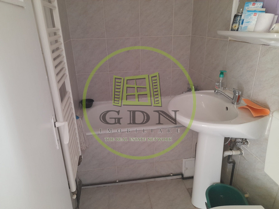 Apartament 2 camere de vanzare cartier Tudor Vladimirescu Fagaras jud. Brasov