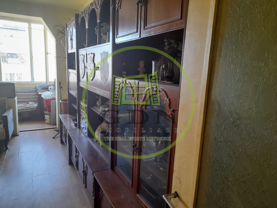 Apartament 2 camere de vanzare  str. Negoiu Fagaras jud. Brasov