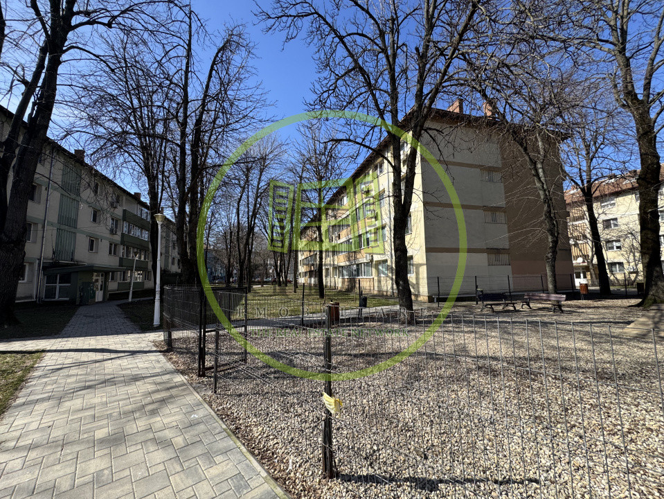 Apartament 3 camere – Str. Pajurei | Etaj 1 | parcare | centrală | mobilat