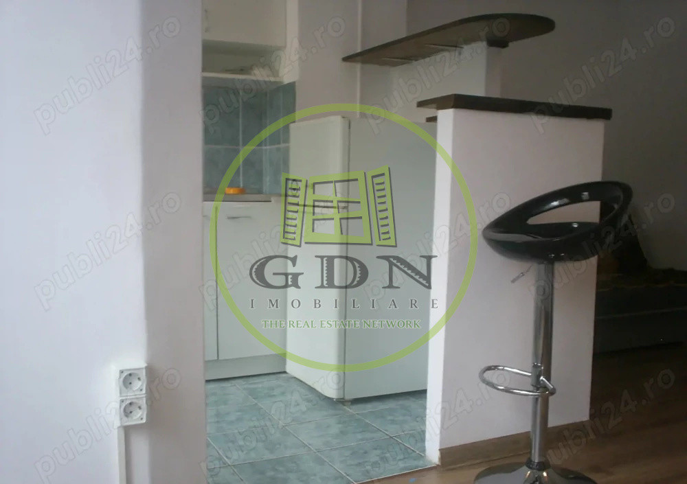 Garsonieră Centrul Civic – Str. Toamnei, etaj 1, ideală locuință sau birou